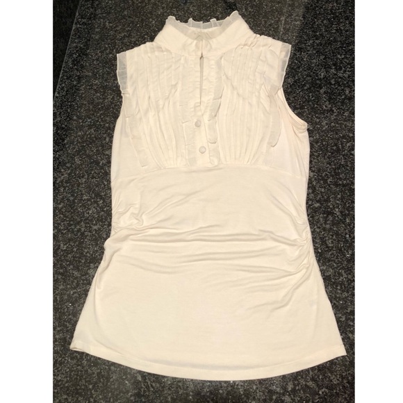 Ruffled sleeveless top in White - Picture 3 of 7